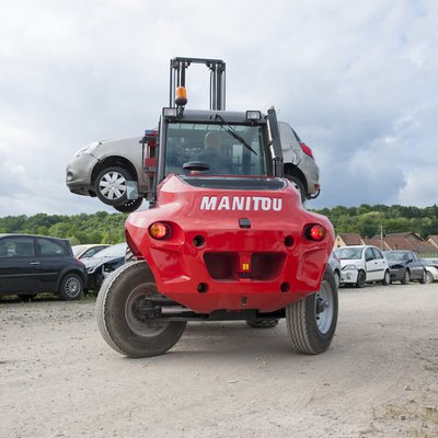 Chariot élévateur tout terrain Manitou M30-2