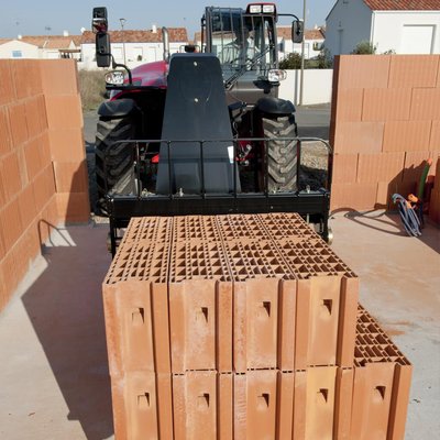 Chariot télescopique Manitou MT835 EASY