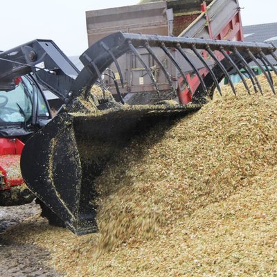 Godet multifonctions agricole FO Manitou CBG2450/1700