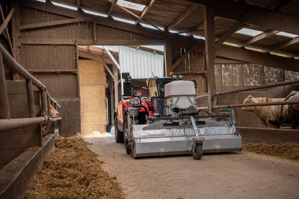 Balayeuse 2 en 1 Manitou SCC2600 HWA+