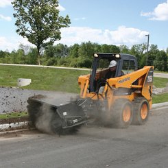 Chargeuse sur pneus compacte Mustang SL2056 - 3
