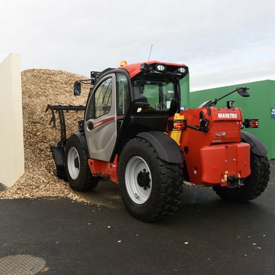 Chariot télescopique agricole Manitou MLT635-140V+