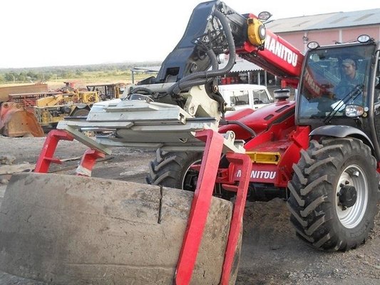 Pince à pneus compacte Manitou TH33/2000S