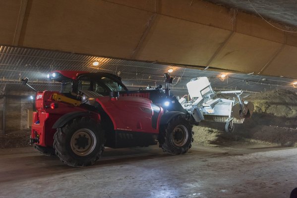 Balayeuse 2 en 1 Manitou SCC2050 HWA+