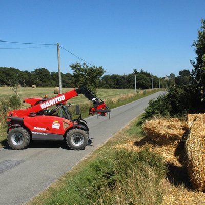 Pince à balle super compacte Manitou PBG 2X2