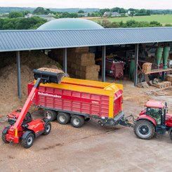 Chariot télescopique agricole Manitou MLT840-145PS+ - 2