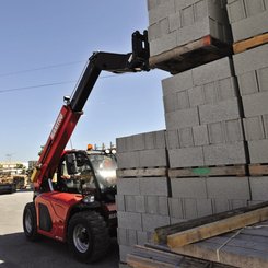 Chariot élévateur télescopique Manitou MT420 - 6